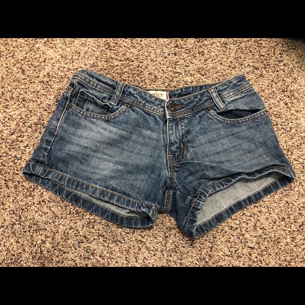 TILT short shorts
